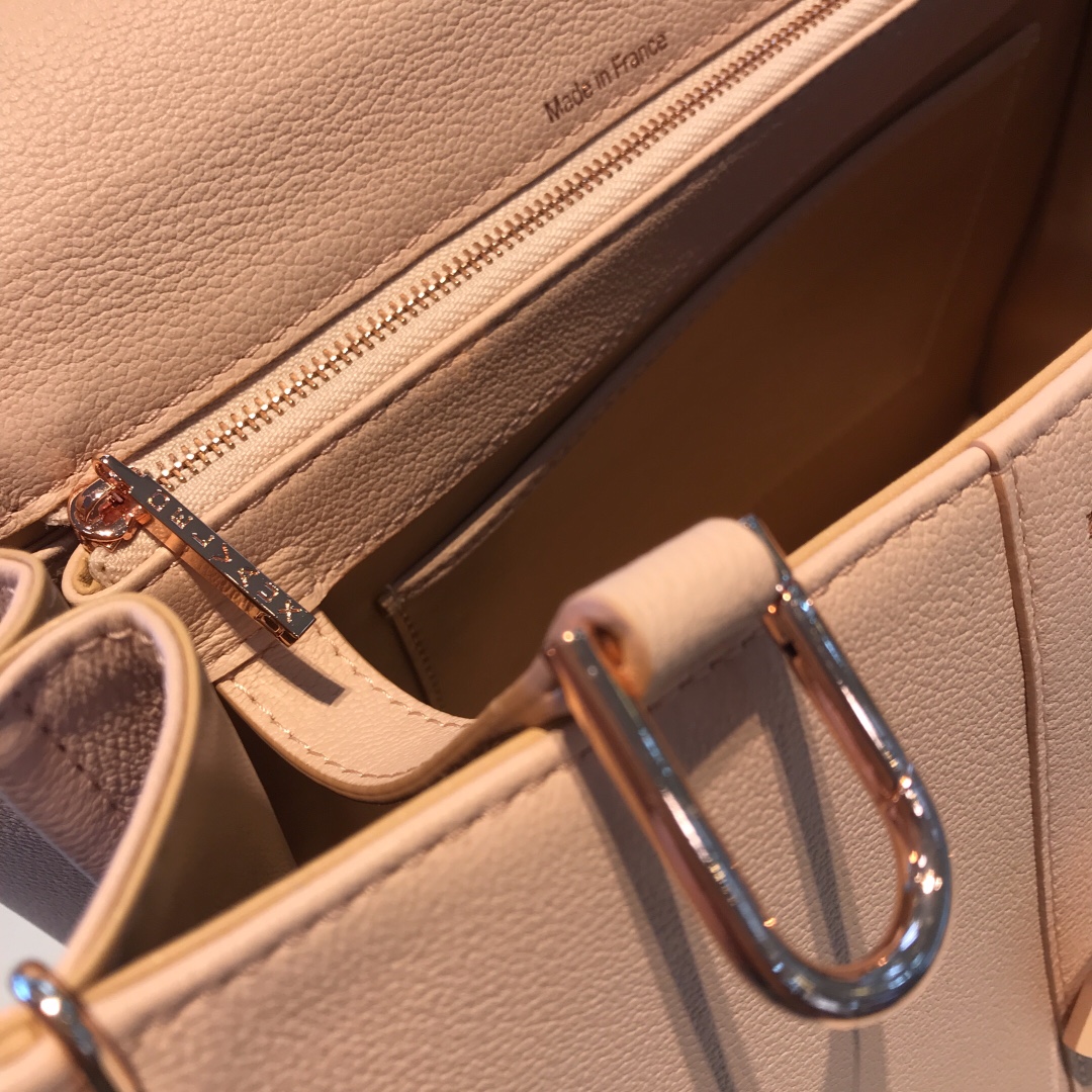 델보 브리앙 MM 토고백 미듐